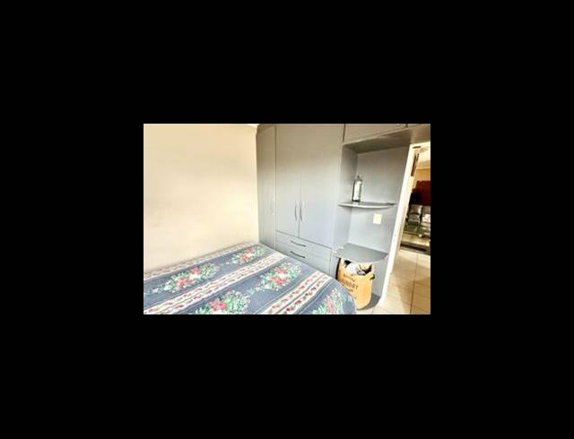 2 BEDROOM HOUSE FOR SALE IN SOUTH HILLS